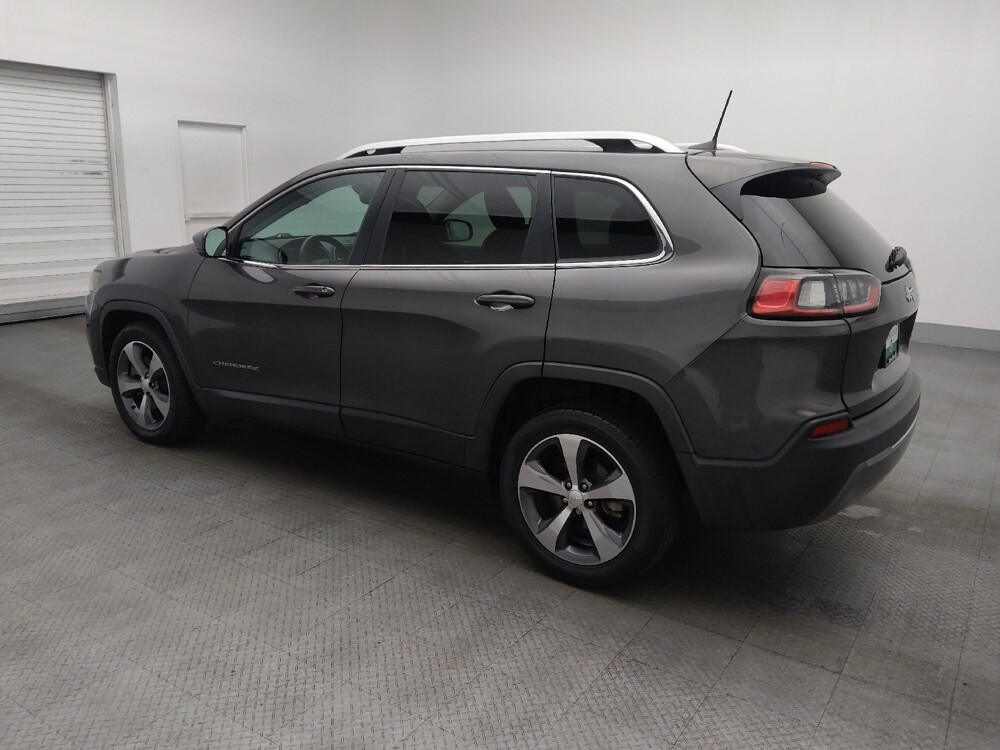 2019 Jeep Cherokee in Hialeah, FL 33014 - 18130624 3