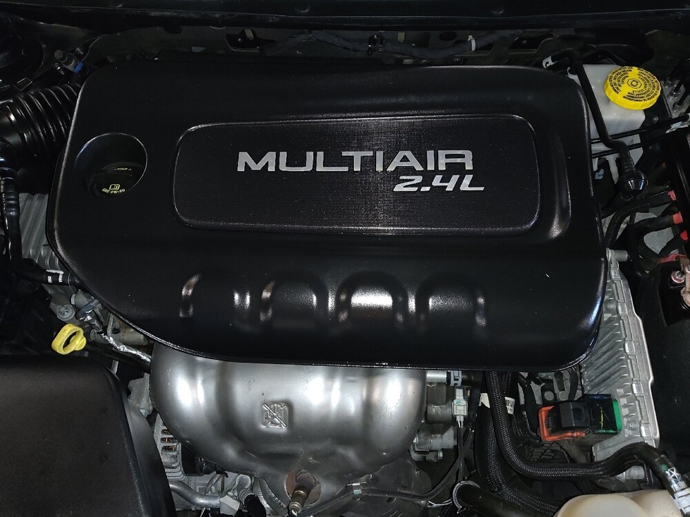 2019 Jeep Cherokee in Hialeah, FL 33014 - 18130624 30