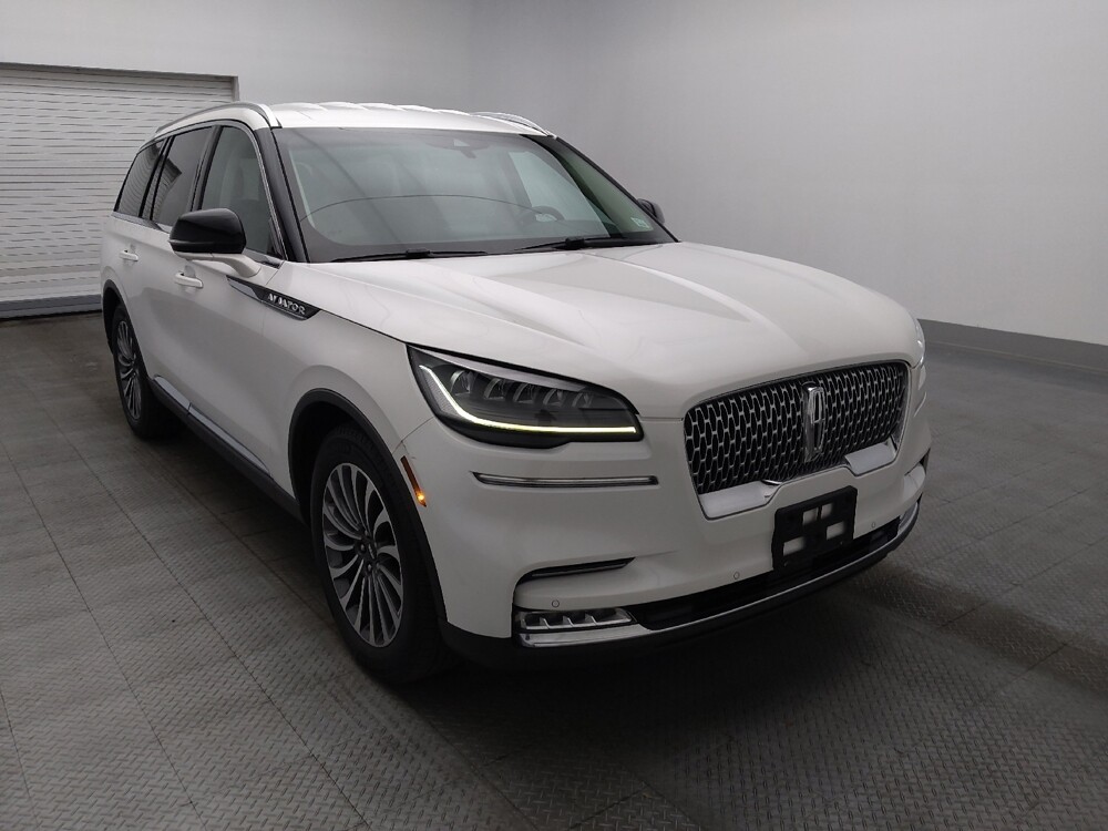2020 Lincoln Aviator in Orlando, FL 32808 - 18130625 13