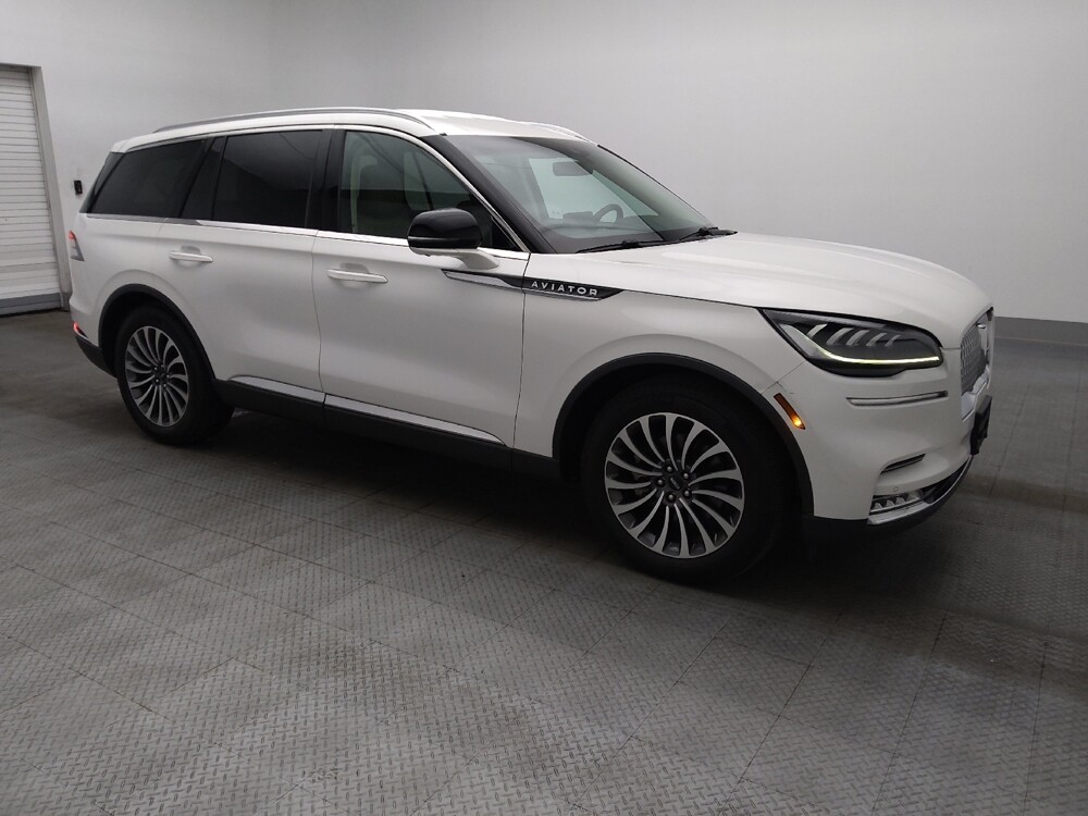 2020 Lincoln Aviator in Orlando, FL 32808 - 18130625 11