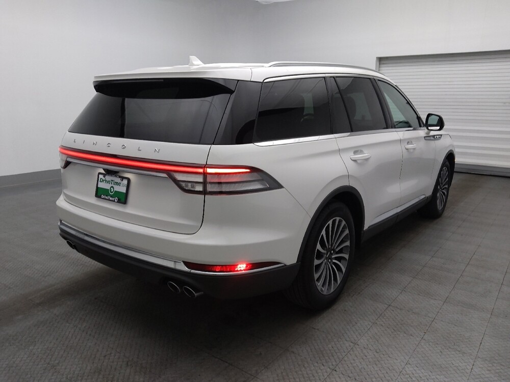 2020 Lincoln Aviator in Orlando, FL 32808 - 18130625 9