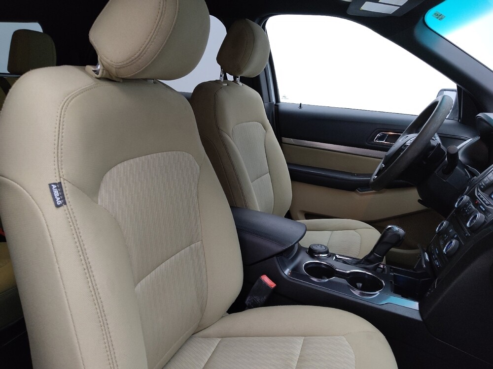 2016 Ford Explorer in Charleston, SC 29414 - 18130638 21