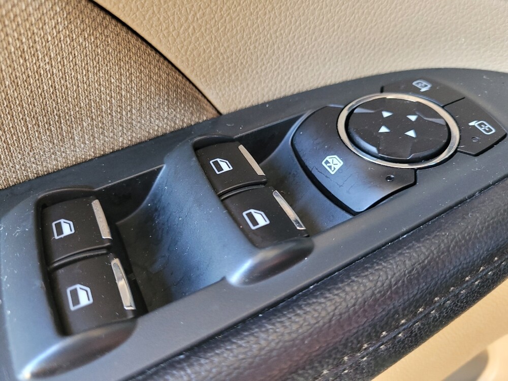 2016 Ford Explorer in Charleston, SC 29414 - 18130638 27