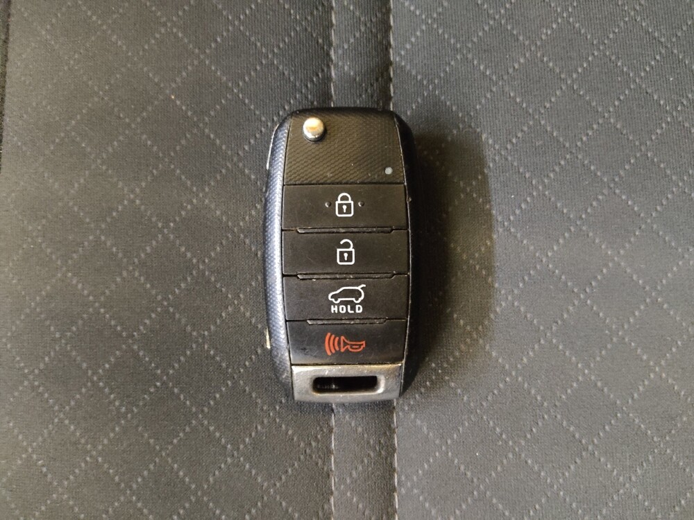 2020 Kia Sorento in Winston-Salem, NC 27103 - 18130652 32