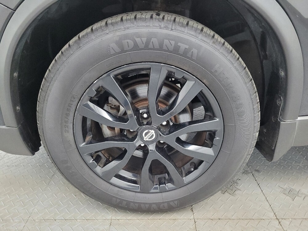 2018 Nissan Rogue in Winston-Salem, NC 27103 - 18130653 31