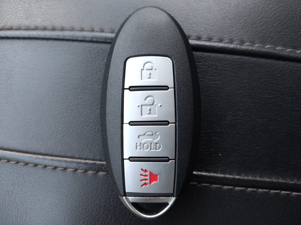 2018 Nissan Rogue in Winston-Salem, NC 27103 - 18130653 32