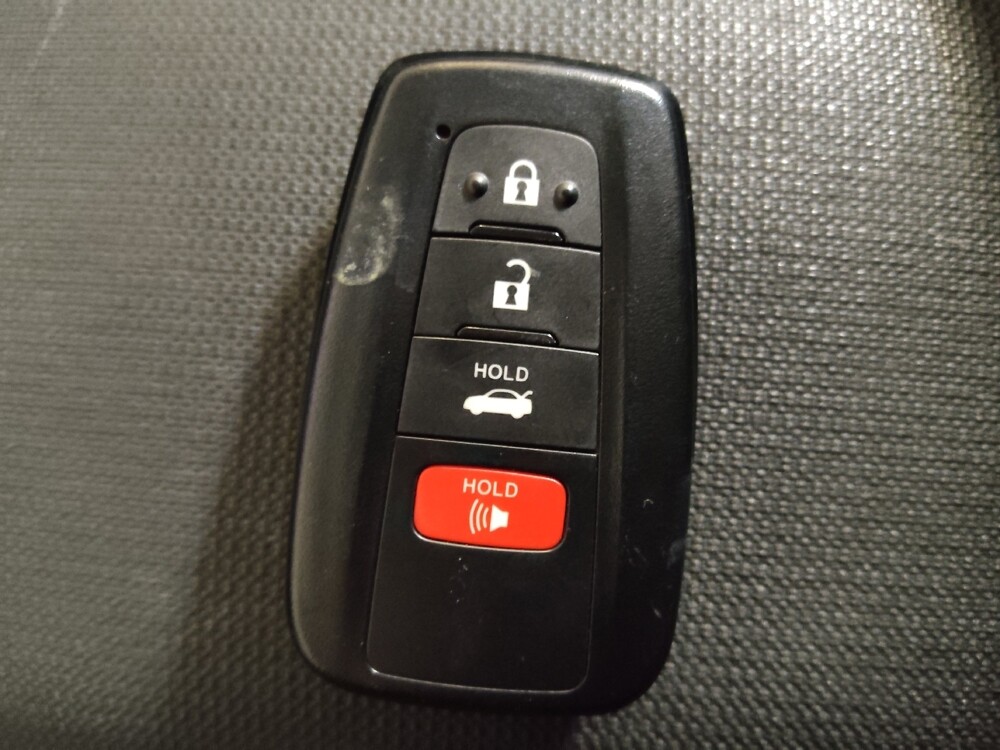 2020 Toyota Corolla in Greensboro, NC 27407 - 18130654 32