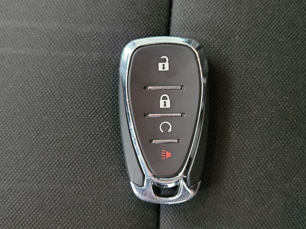 2018 Chevrolet Trax in Memphis, TN 38115 - 18130672 32