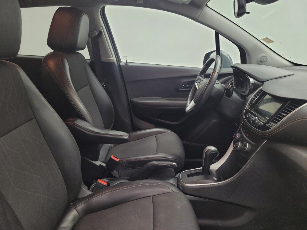 2018 Chevrolet Trax in Memphis, TN 38115 - 18130672 21