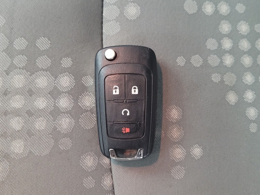 2018 Chevrolet Sonic in Memphis, TN 38115 - 18130673 32