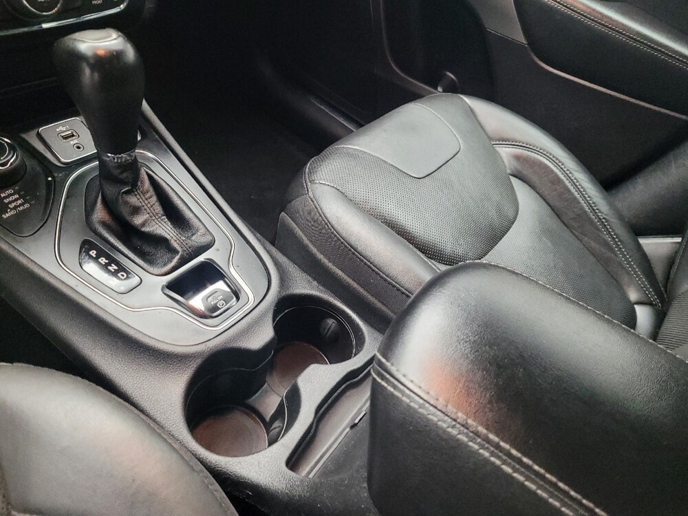 2020 Jeep Cherokee in Huntsville, AL 35816 - 18130680 26