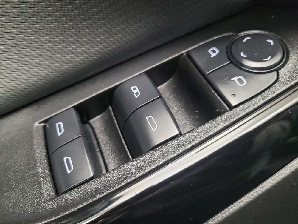 2025 Chevrolet Equinox in Memphis, TN 38115 - 18130681 27