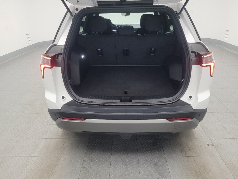 2025 Chevrolet Equinox in Memphis, TN 38115 - 18130681 29