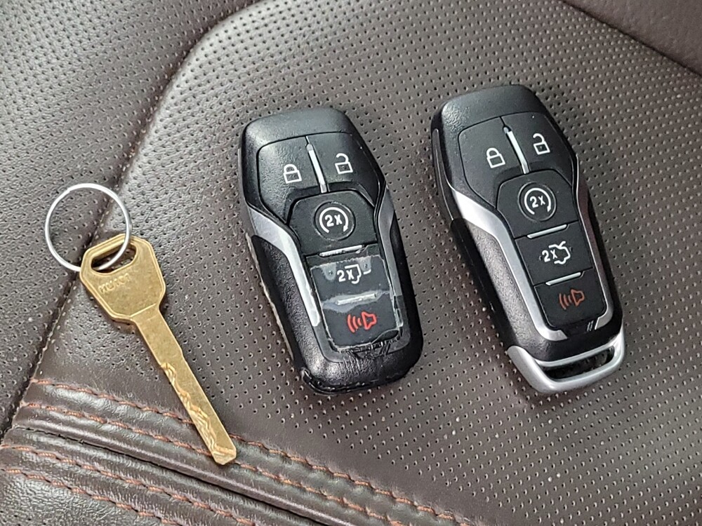 2015 Ford F150 in Houston, TX 77060 - 18130685 32