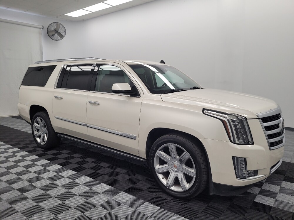 2015 Cadillac Escalade ESV in Houston, TX 77060 - 18130688 11