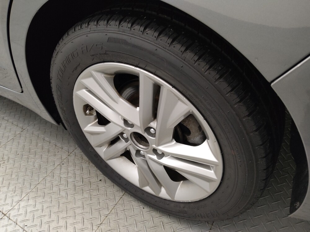 2019 Hyundai Elantra in Houston, TX 77060 - 18130689 31