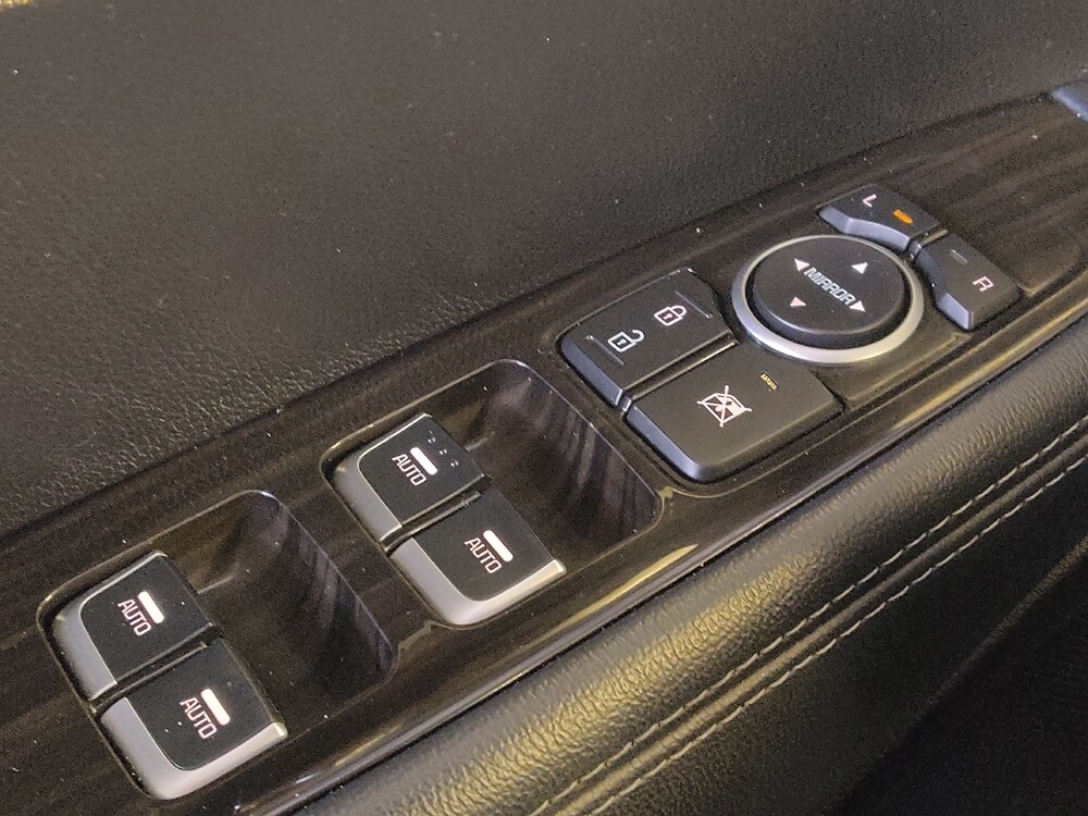 2020 Kia Sorento in Houston, TX 77034 - 18130697 27