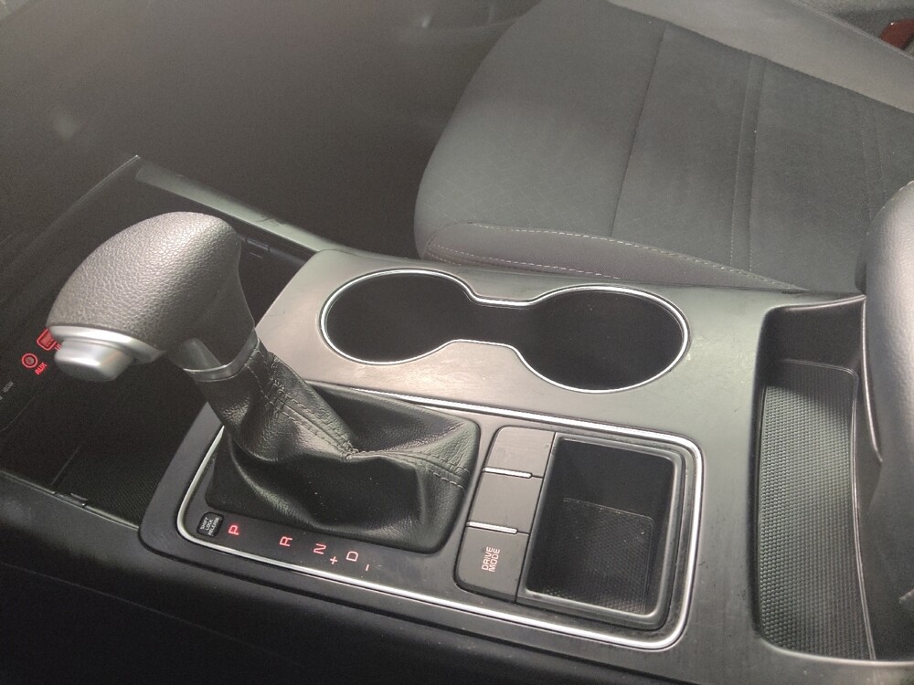 2020 Kia Sorento in Houston, TX 77034 - 18130697 25