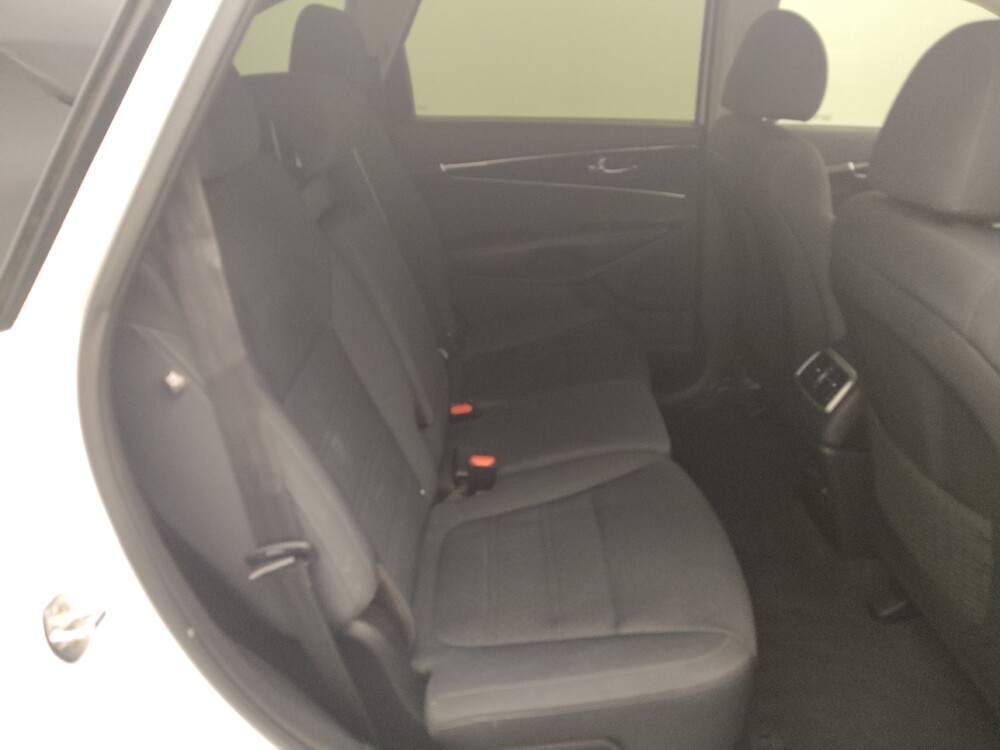 2020 Kia Sorento in Houston, TX 77034 - 18130697 19
