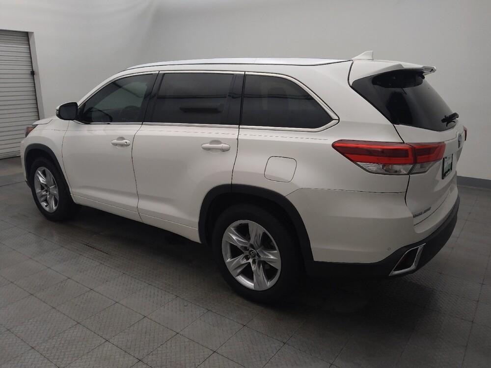 2018 Toyota Highlander in Metairie, LA 70006 - 18130698 3