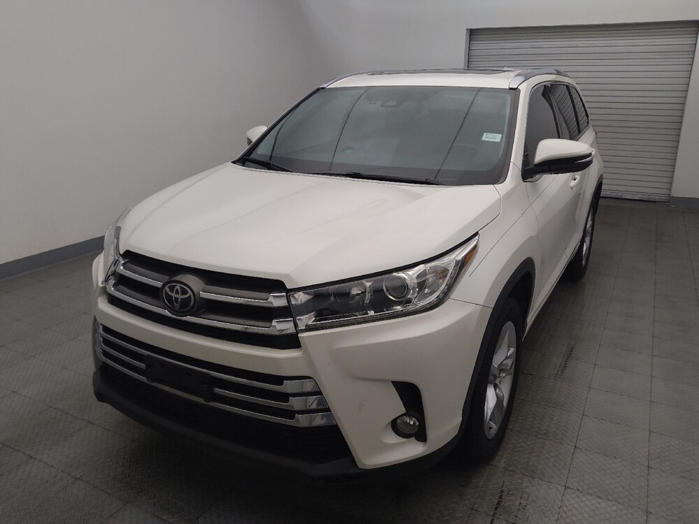 2018 Toyota Highlander in Metairie, LA 70006 - 18130698 15