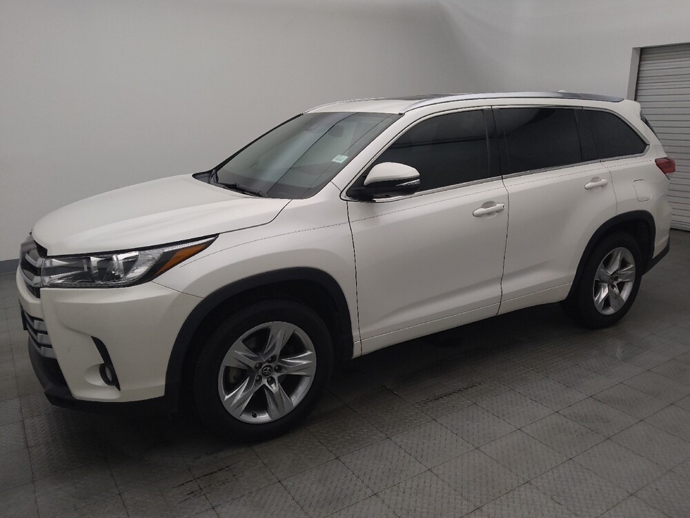 2018 Toyota Highlander in Metairie, LA 70006 - 18130698 2