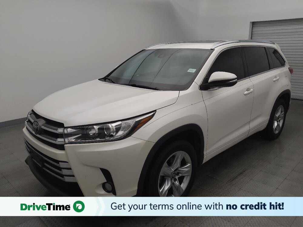 2018 Toyota Highlander in Metairie, LA 70006 - 18130698