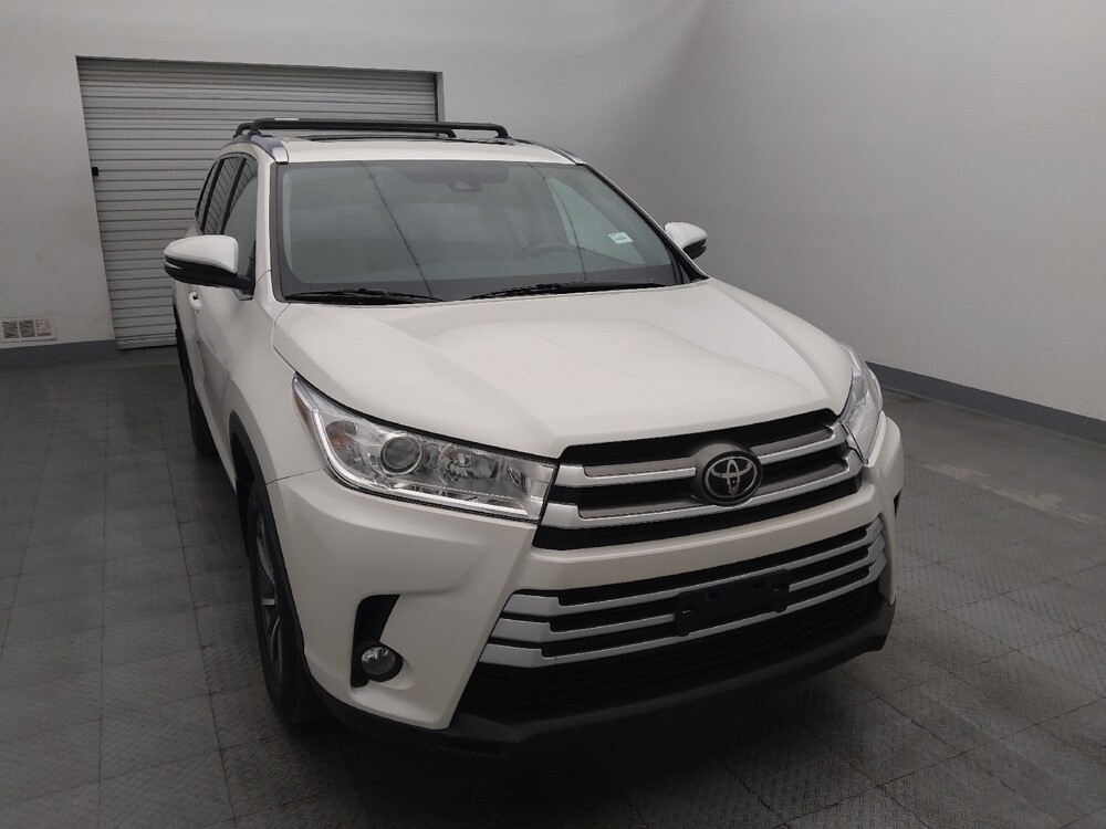 2019 Toyota Highlander in Round Rock, TX 78664 - 18130701 14