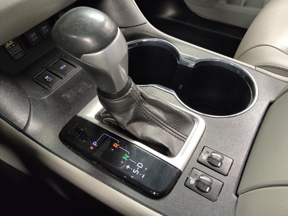 2019 Toyota Highlander in Round Rock, TX 78664 - 18130701 26