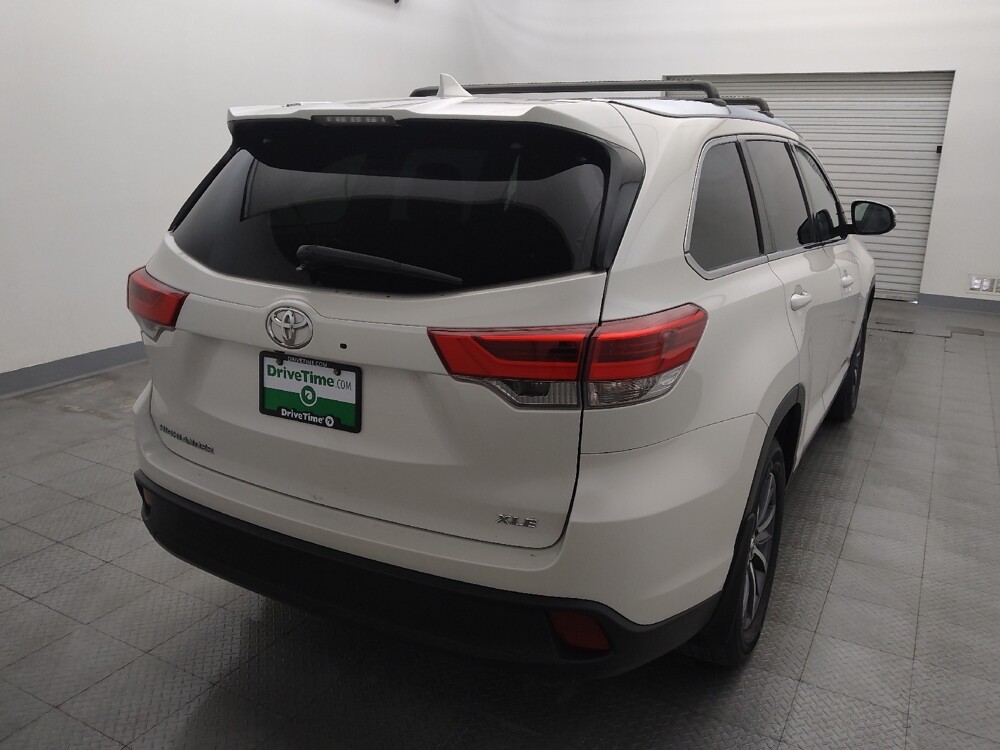 2019 Toyota Highlander in Round Rock, TX 78664 - 18130701 7