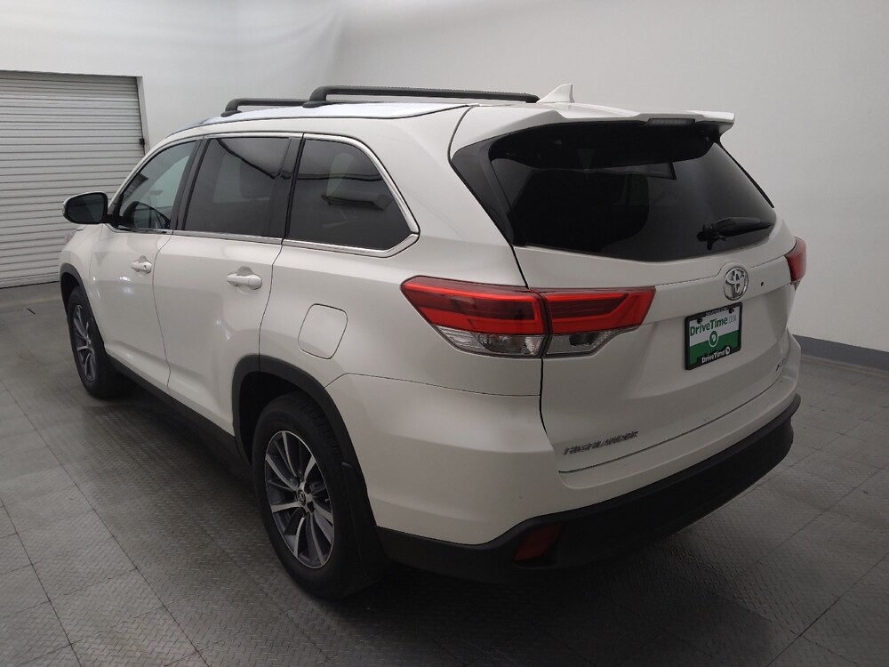 2019 Toyota Highlander in Round Rock, TX 78664 - 18130701 5