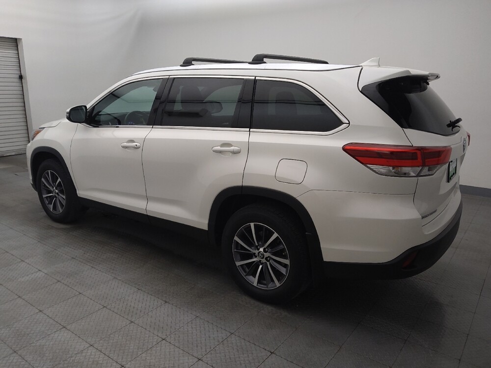 2019 Toyota Highlander in Round Rock, TX 78664 - 18130701 3
