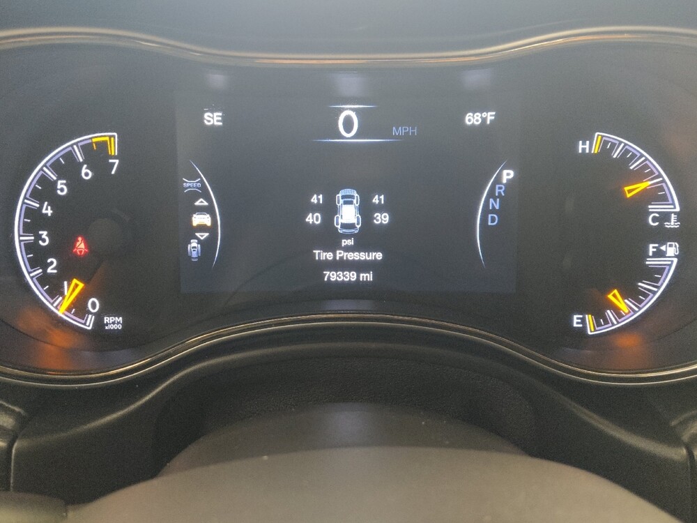 2018 Jeep Grand Cherokee in Round Rock, TX 78664 - 18130704 23