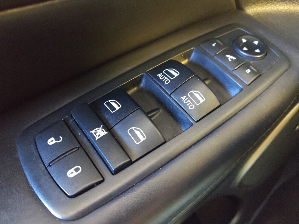 2018 Jeep Grand Cherokee in Round Rock, TX 78664 - 18130704 27