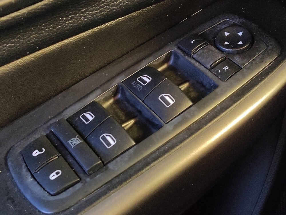 2019 Jeep Cherokee in Tyler, TX 75701 - 18130708 27