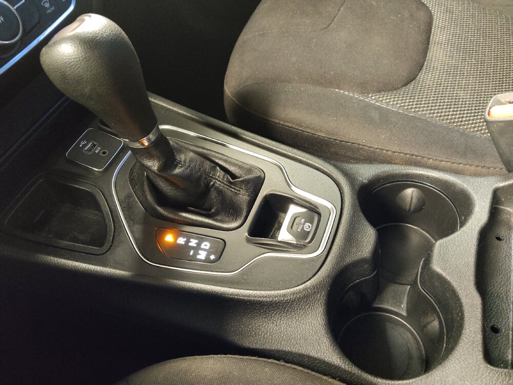 2019 Jeep Cherokee in Tyler, TX 75701 - 18130708 26