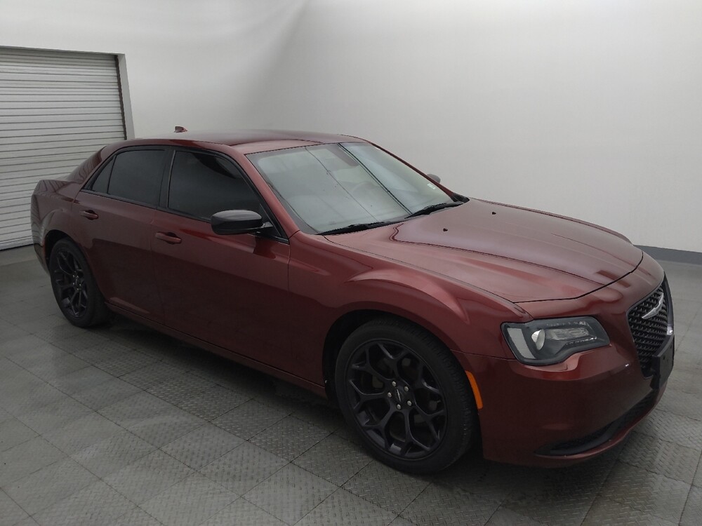 2019 Chrysler 300 in Tyler, TX 75701 - 18130711 11
