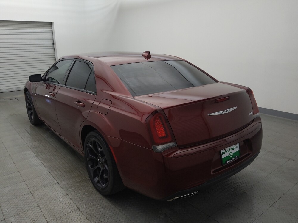 2019 Chrysler 300 in Tyler, TX 75701 - 18130711 5