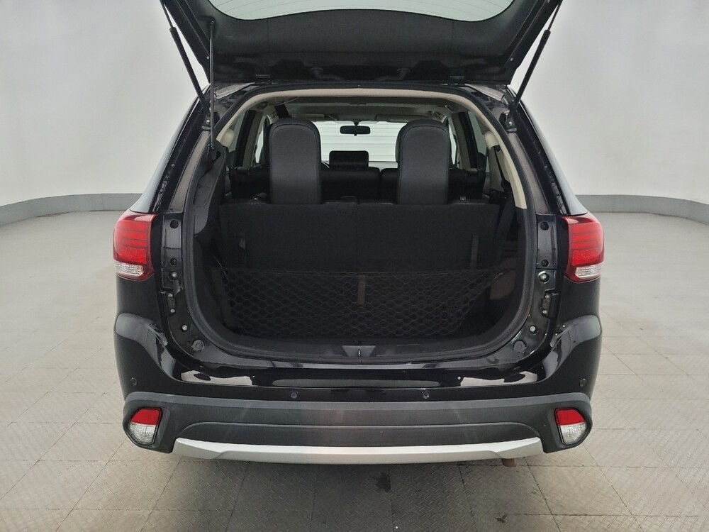 2016 Mitsubishi Outlander in Pittsburgh, PA 15237 - 18130720 29