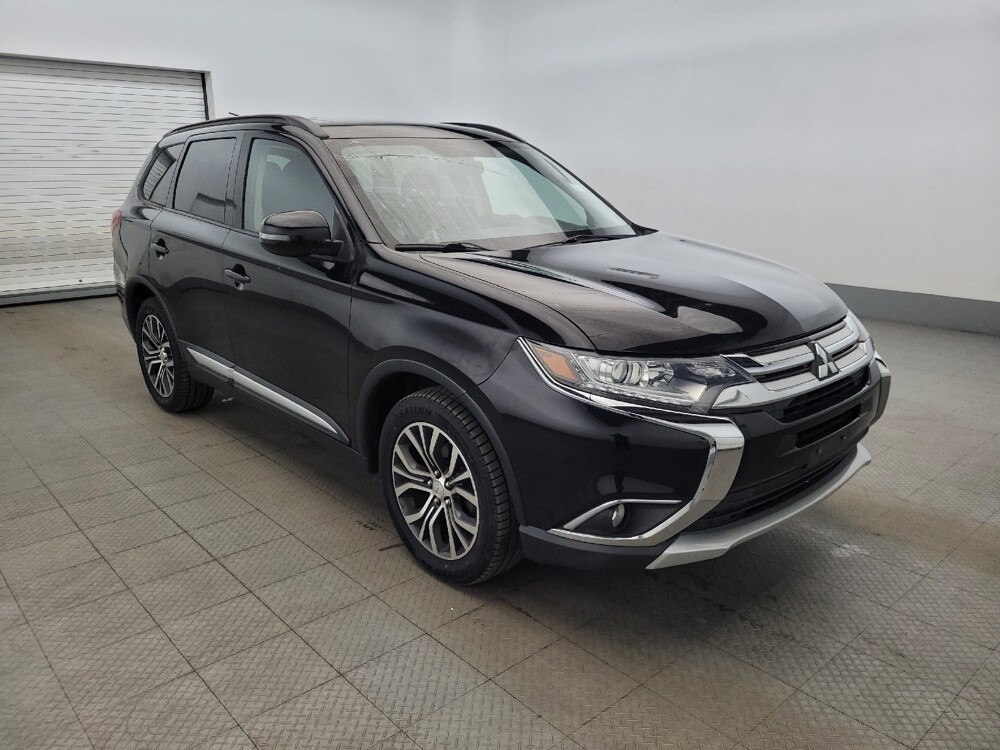 2016 Mitsubishi Outlander in Pittsburgh, PA 15237 - 18130720 13