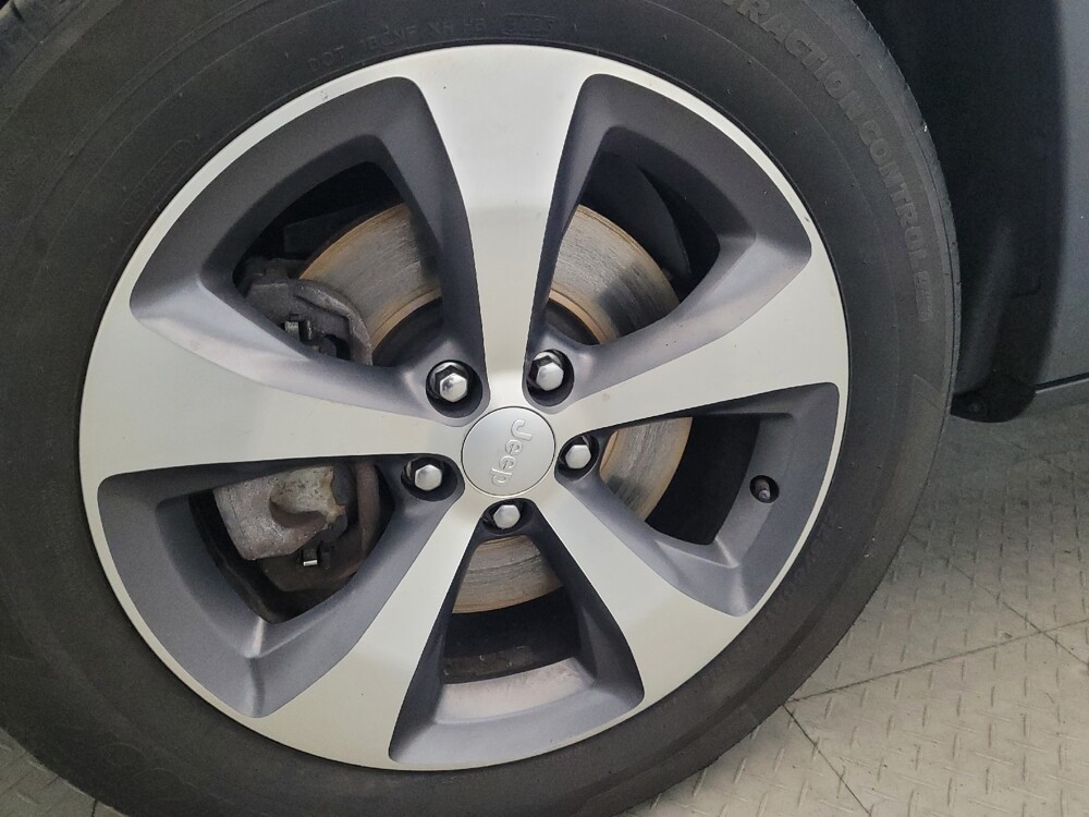 2020 Jeep Cherokee in Pittsburgh, PA 15236 - 18130734 31