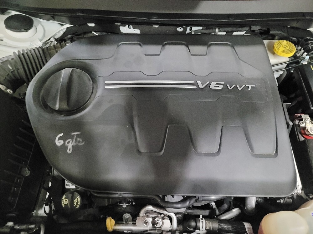 2020 Jeep Cherokee in Pittsburgh, PA 15236 - 18130734 30