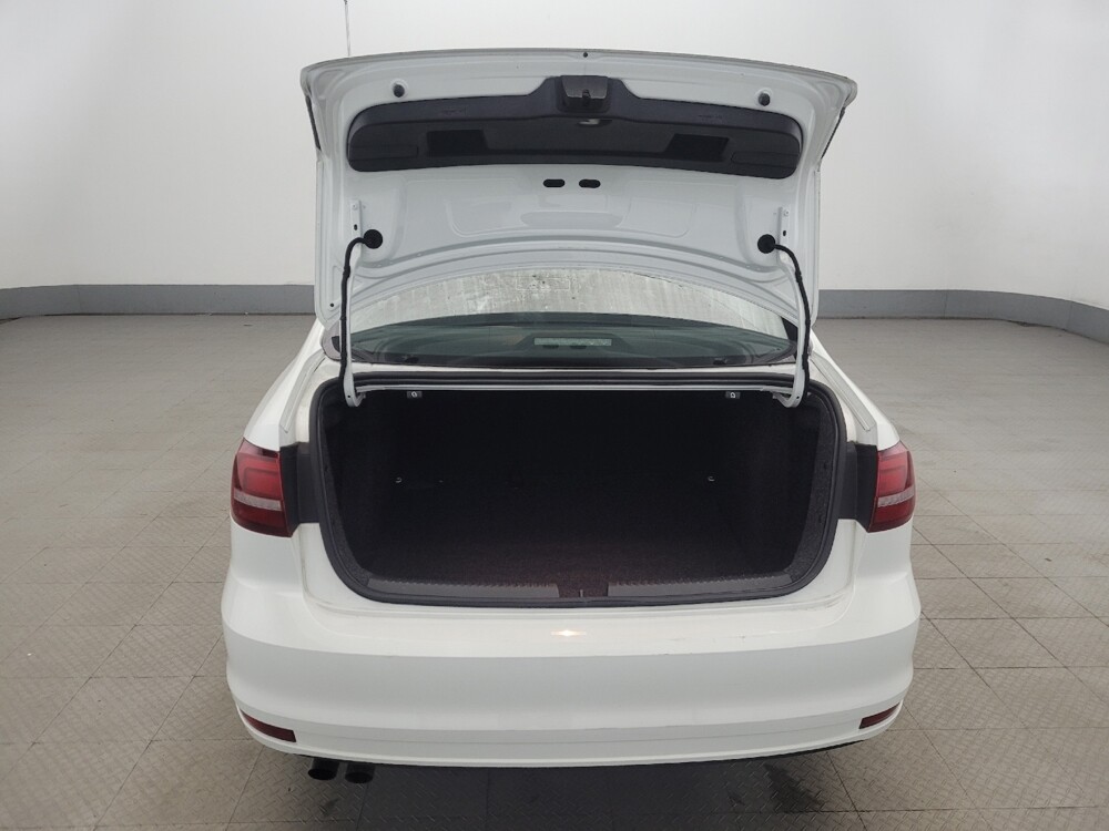 2017 Volkswagen Jetta in Glen Burnie, MD 21061 - 18130735 29