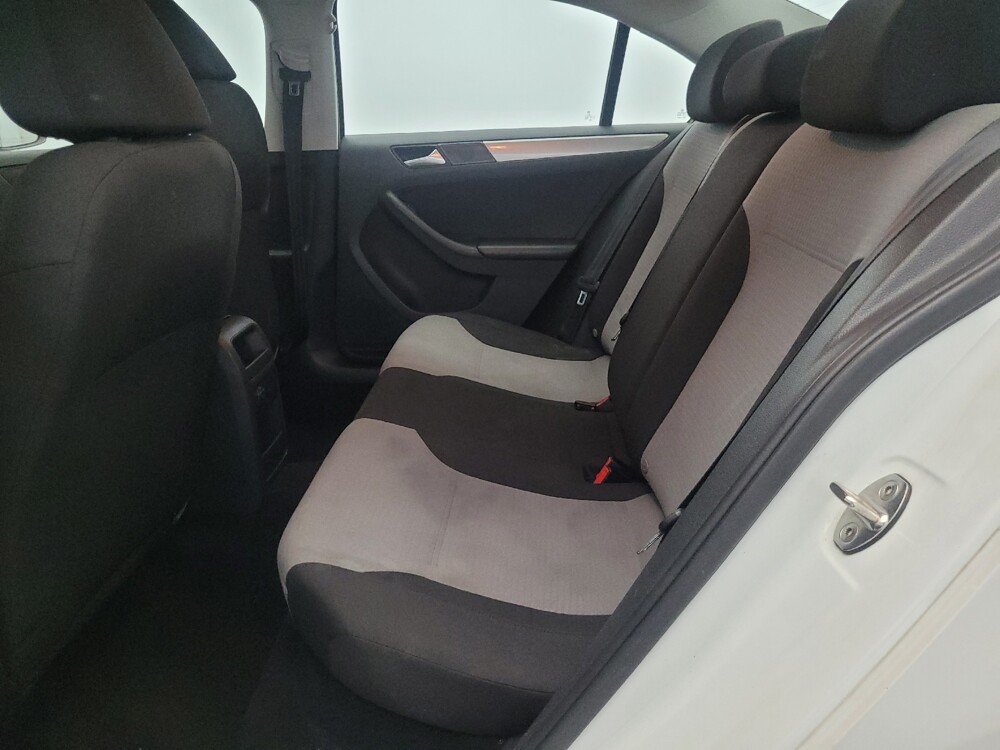 2017 Volkswagen Jetta in Glen Burnie, MD 21061 - 18130735 18