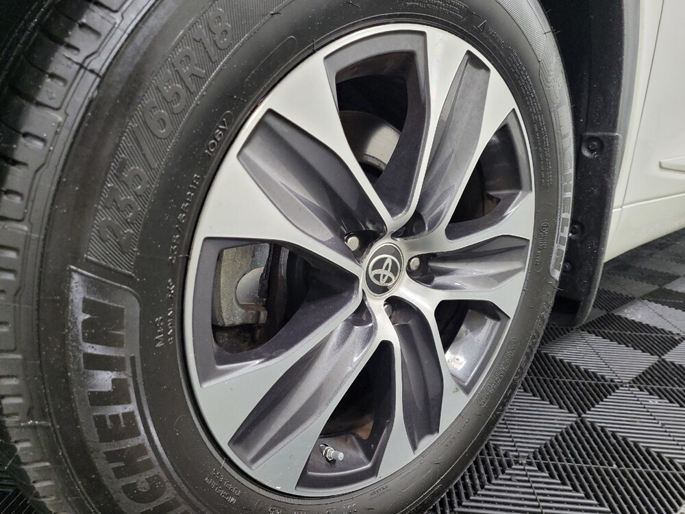 2020 Toyota Highlander in Plymouth Meeting, PA 19462 - 18130741 31