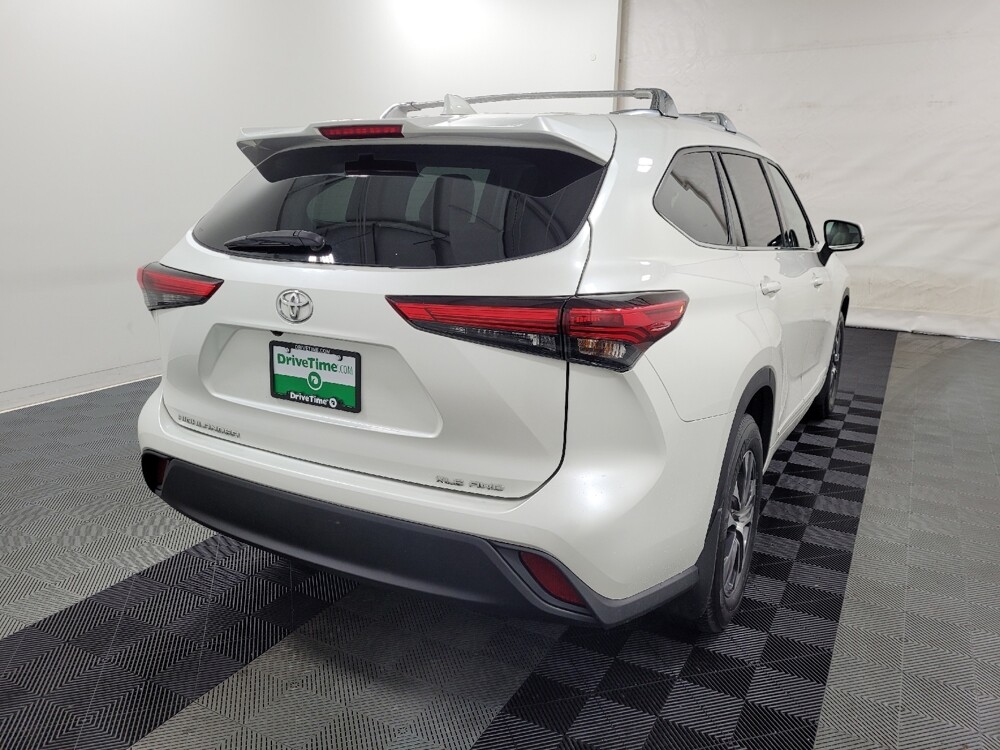 2020 Toyota Highlander in Plymouth Meeting, PA 19462 - 18130741 9