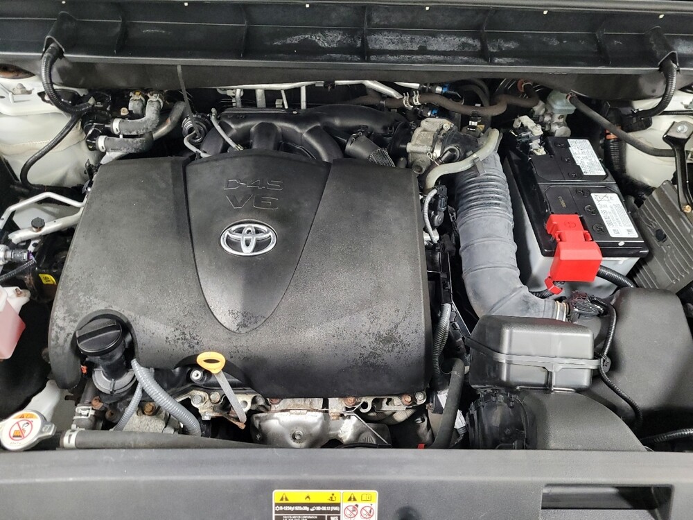 2020 Toyota Highlander in Plymouth Meeting, PA 19462 - 18130741 30