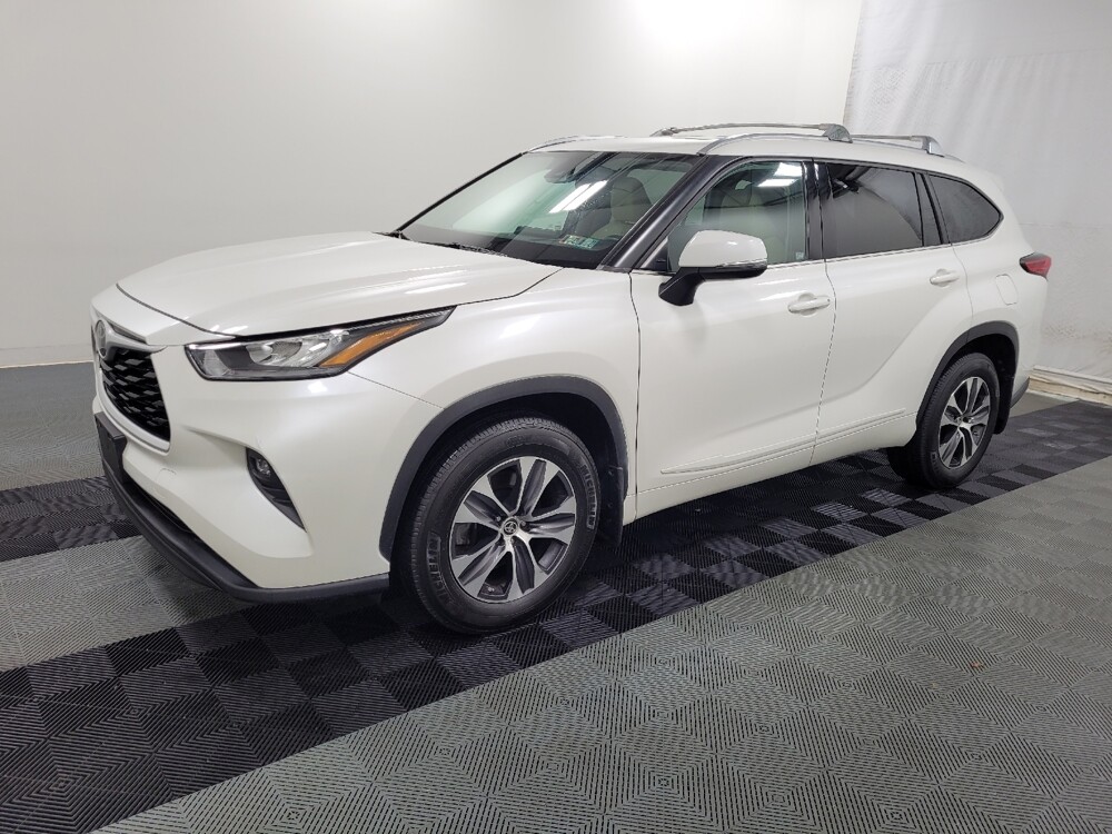 2020 Toyota Highlander in Plymouth Meeting, PA 19462 - 18130741 2