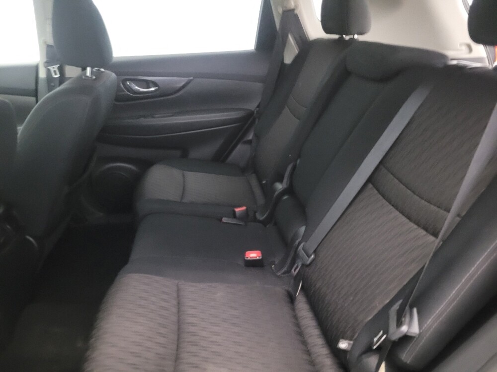 2017 Nissan Rogue in Williamstown, NJ 8094 - 18130744 18