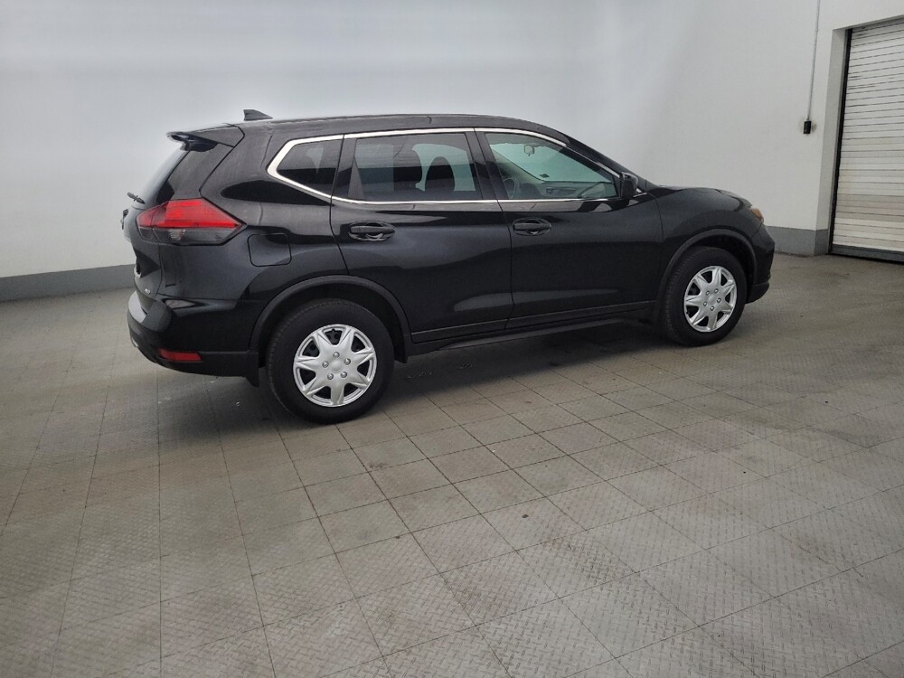 2017 Nissan Rogue in Williamstown, NJ 8094 - 18130744 10